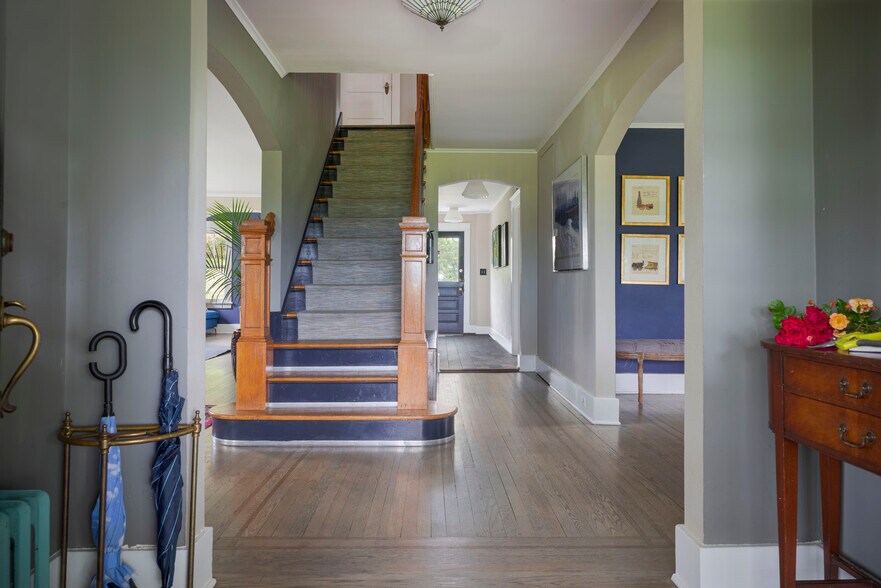 More Photos Of 4170 Rte 9W, Saugerties Hospitality For Sale