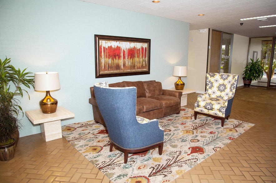 More Photos Of 1 Village Dr, Abilene Office For Lease