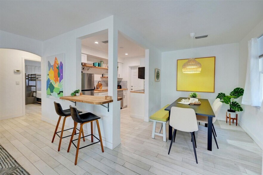 More Photos Of 1944 NE 5th St, Deerfield Beach Apartments For Sale