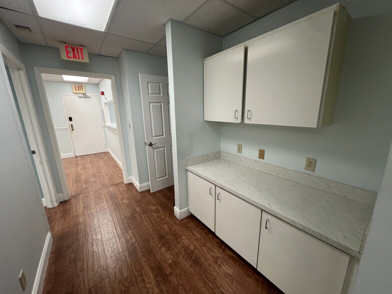 More Photos Of 13801 Bruce B Downs Blvd, Tampa Medical For Sale