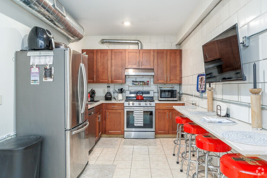 More Photos Of 257 Washington St, Binghamton Apartments For Sale