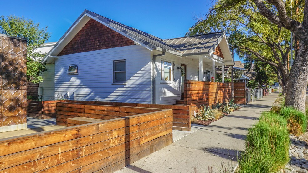 More Photos Of 613 E Santa Ana Blvd, Santa Ana Storefront Retail Residential For Lease