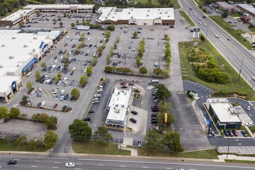More Photos Of 5560 Nolensville Pike, Nashville Department Store For Lease