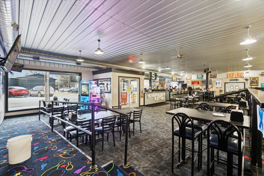 More Photos Of 142 N Saginaw St, Chesaning Bowling Alley For Sale
