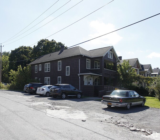 More Photos Of 2701 Genesee St, Utica Auto Repair For Sale