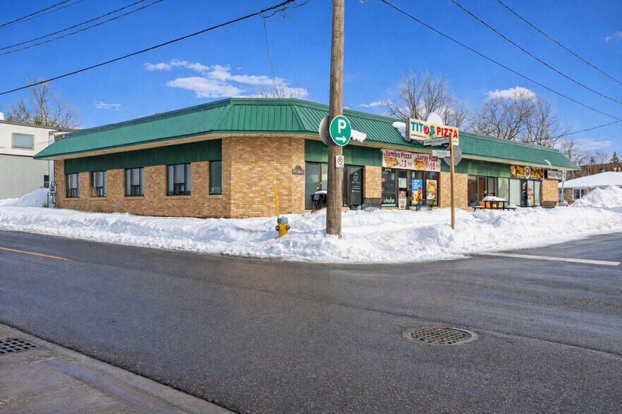 Primary Photo Of 47 Northumberland St, North Dumfries General Retail For Lease