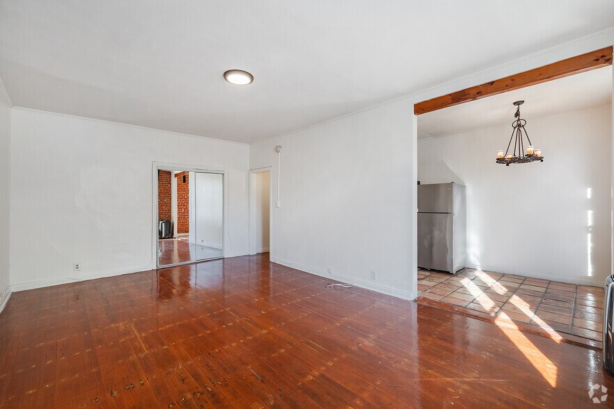 More Photos Of 1843 N Cherokee Ave, Los Angeles Apartments For Sale