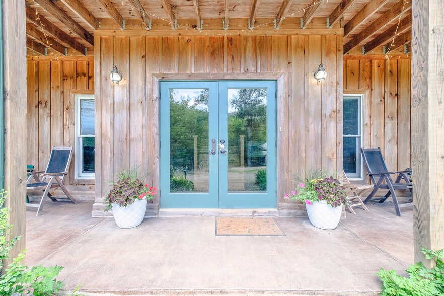 More Photos Of 57 Hemlock Ridge Ln, Catawba Lodge Meeting Hall For Sale