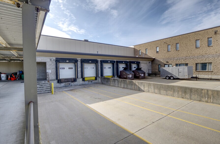 More Photos Of 151 Capital Dr, West Springfield Warehouse For Lease