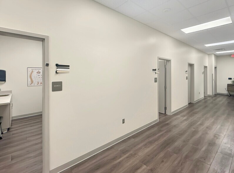 More Photos Of 4280 Watermelon Rd, Northport Office For Sale