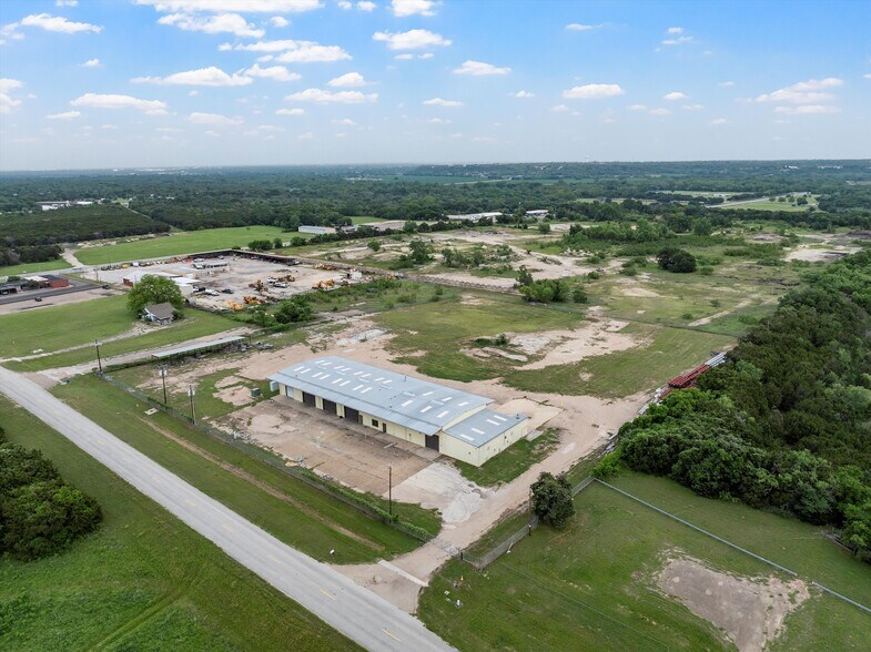 Primary Photo Of 7324 Steinbeck Dr, Waco Warehouse For Sale