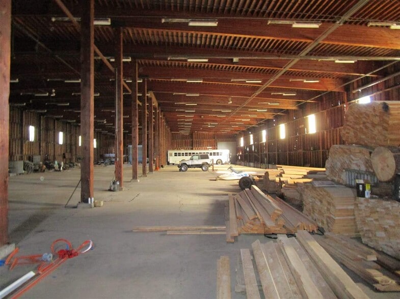 More Photos Of 801 Industrial Way, Mccloud Warehouse For Sale