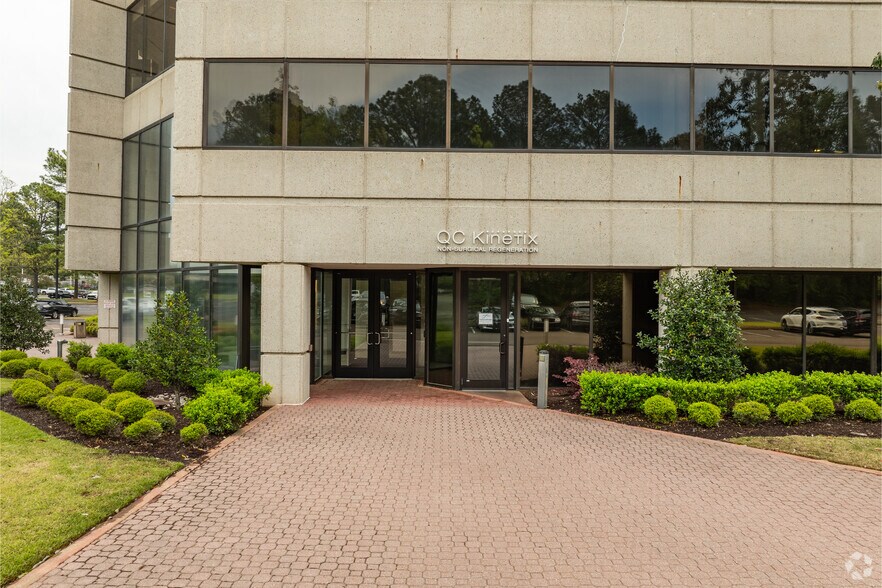 More Photos Of 6055 Primacy Pky, Memphis Office For Lease