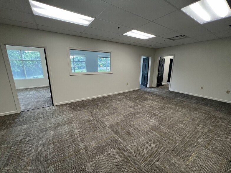 More Photos Of 109 S Northshore Dr, Knoxville Medical For Lease