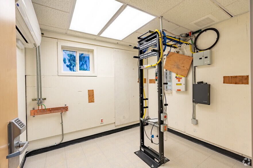 More Photos Of 421 S Glendora Ave, West Covina Medical For Lease