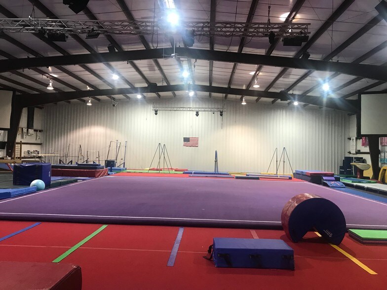 More Photos Of 355 Commerce Dr, Rincon Warehouse For Sale