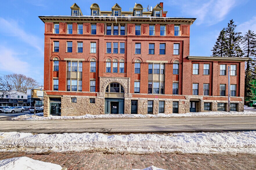 Primary Photo Of 79 Bramhall St, Portland Apartments For Sale