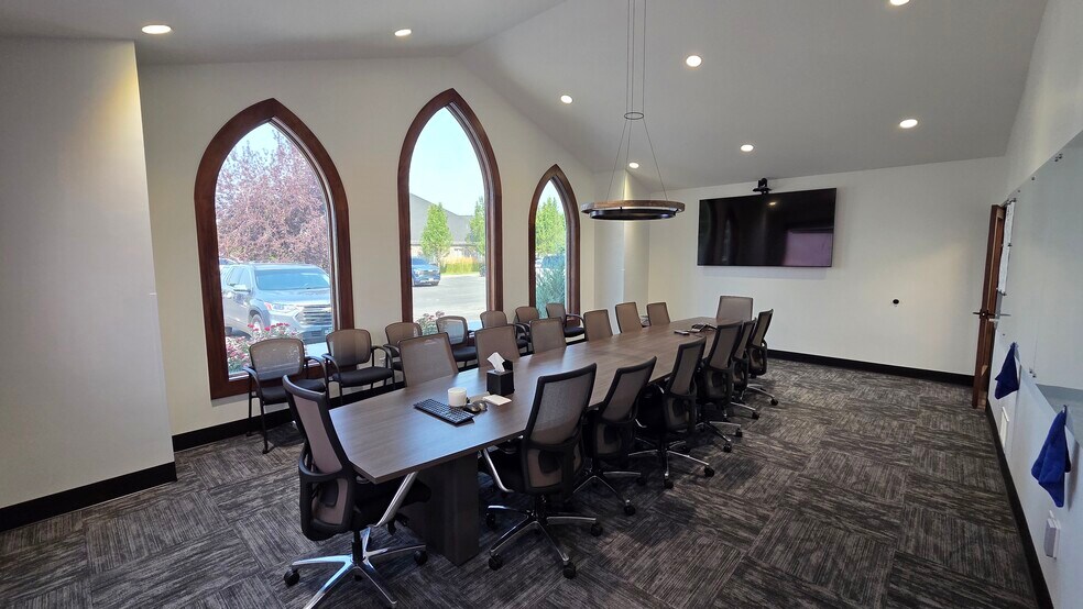 More Photos Of 1570 Elk Creek Dr, Idaho Falls Office For Lease