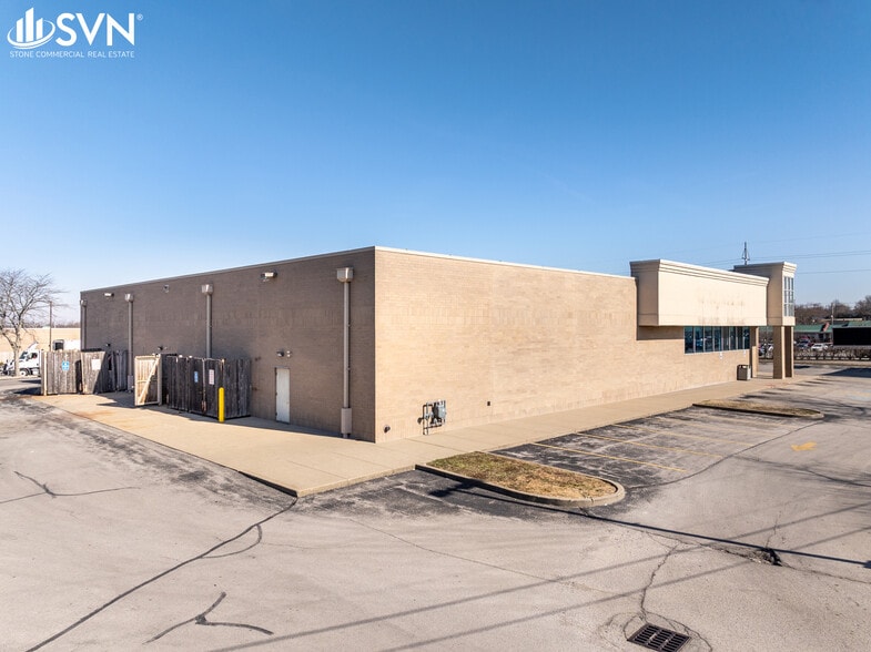 More Photos Of 254 E New Circle Rd, Lexington General Retail For Sale