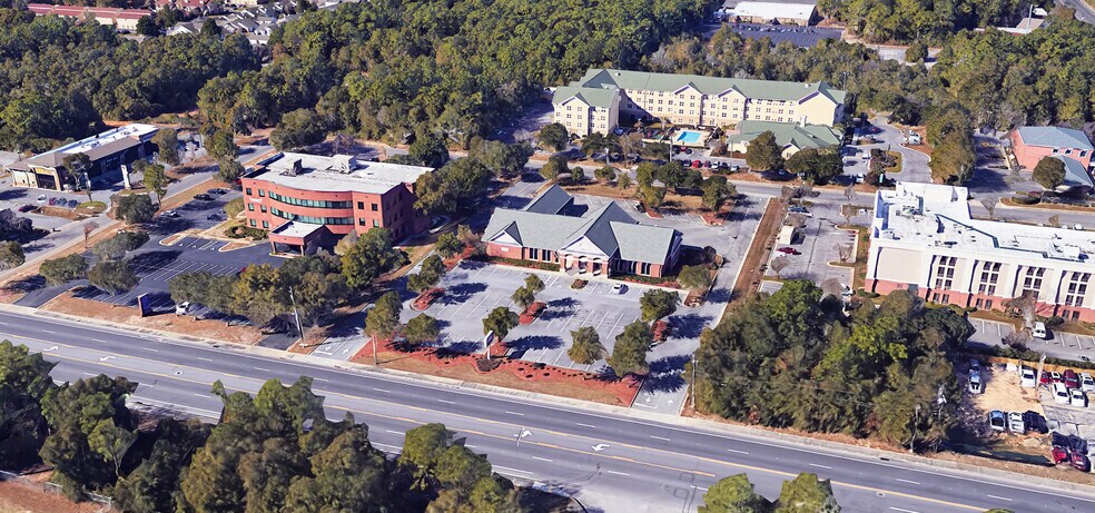 More Photos Of 5061 N 12th Ave, Pensacola Bank For Lease