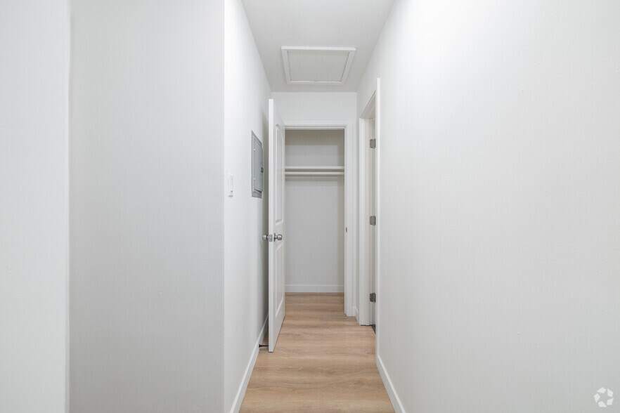 More Photos Of 1525 W 105th St, Los Angeles Apartments For Sale