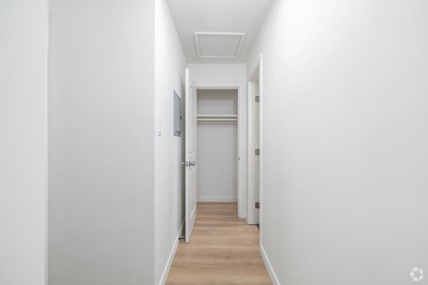 More Photos Of 1525 W 105th St, Los Angeles Apartments For Sale