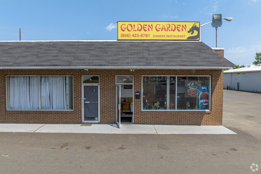 More Photos Of 545 W Broad St, Paulsboro Storefront For Sale