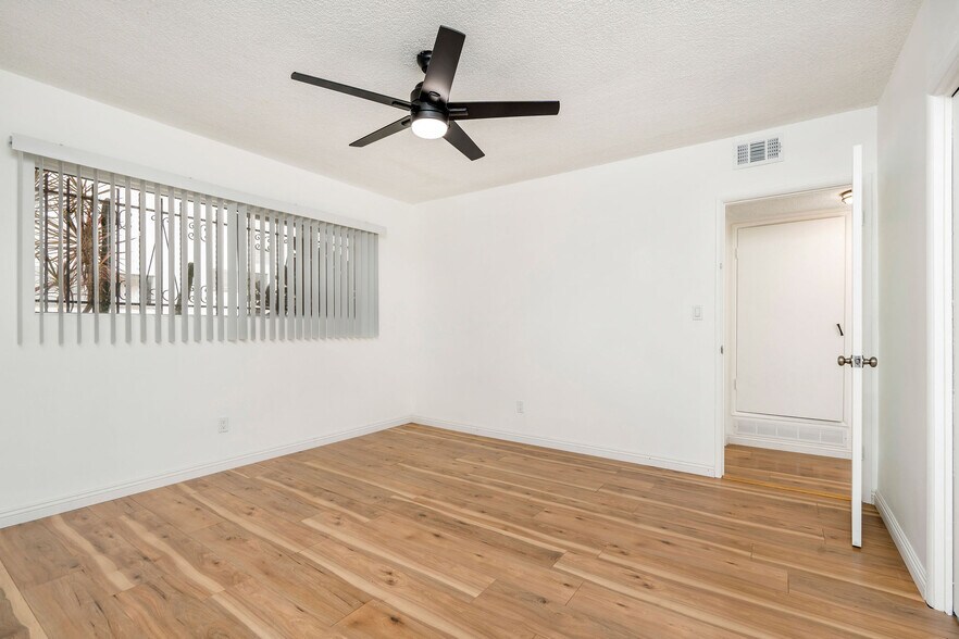 More Photos Of 4376 W 134th St, Hawthorne Apartments For Sale