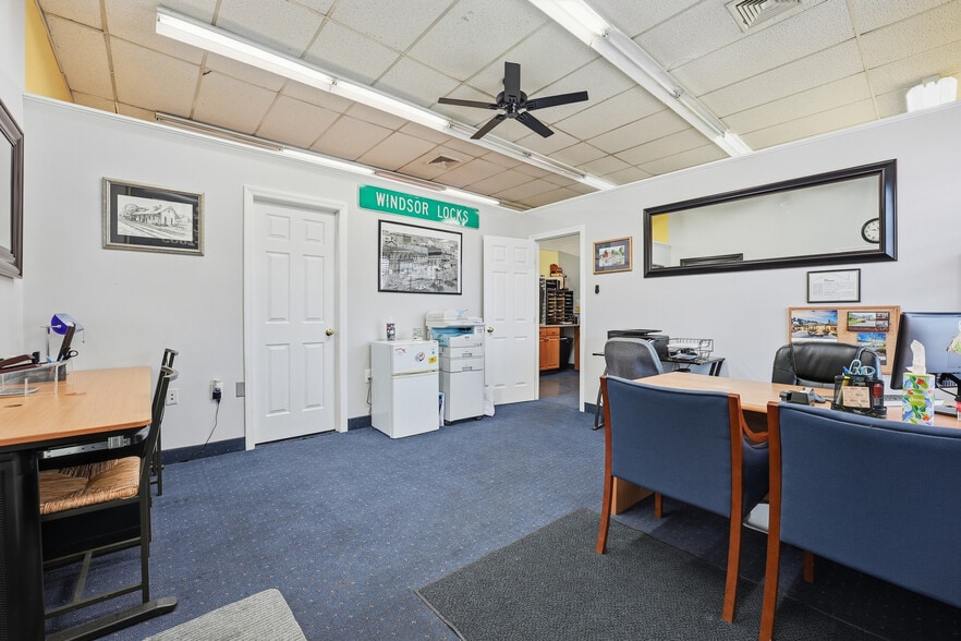 More Photos Of 246-250 Main St, Windsor Locks Storefront Retail Office For Sale