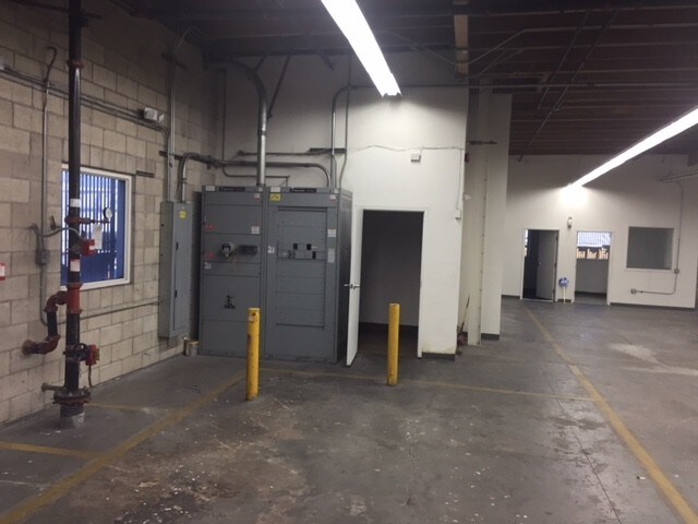 More Photos Of 3498 Union Pacific Ave, Los Angeles Manufacturing For Lease