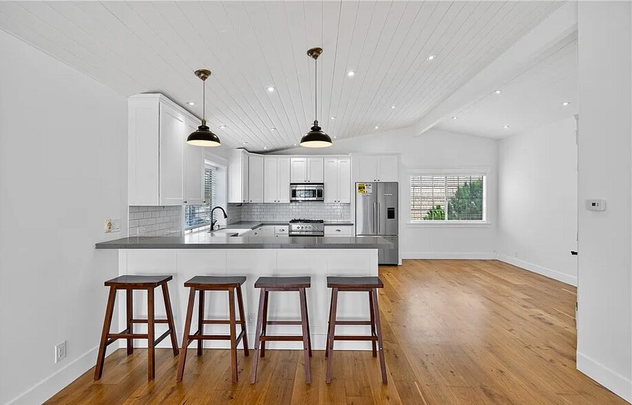 More Photos Of 456 Ocean View Ave, Hermosa Beach Apartments For Sale
