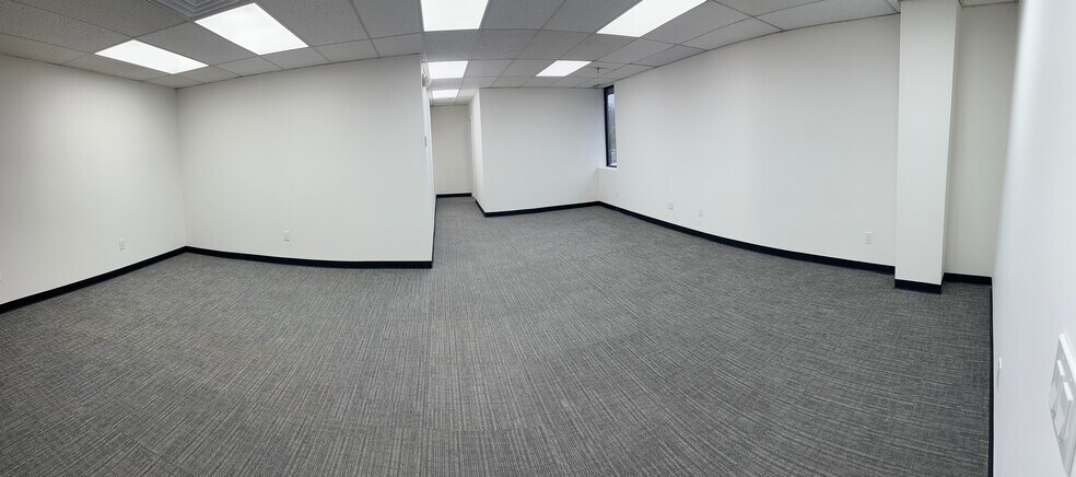 More Photos Of 600 S Livingston Ave, Livingston Office For Lease