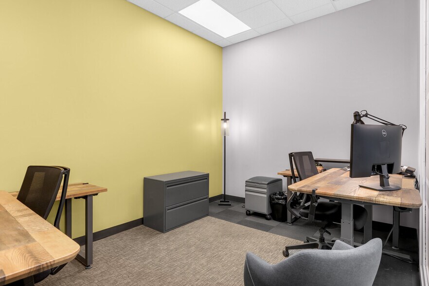 More Photos Of 4950 W 78th St, Bloomington Warehouse For Sale