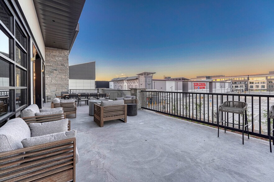 More Photos Of 1915 Democracy Pt, Colorado Springs Loft Creative Space For Lease