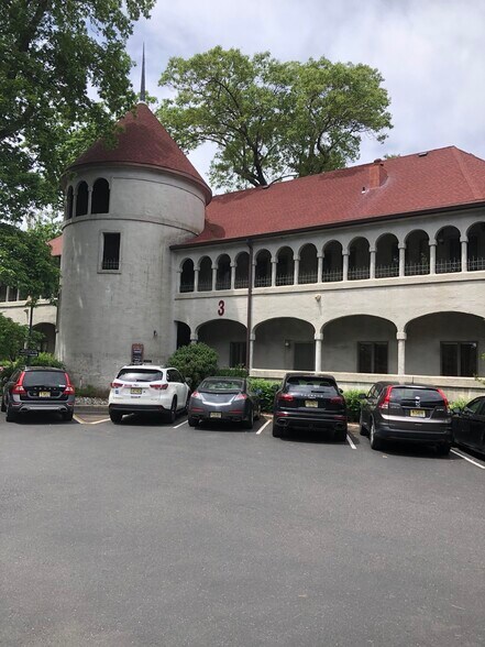 More Photos Of 130 Maple Ave, Red Bank Medical For Lease