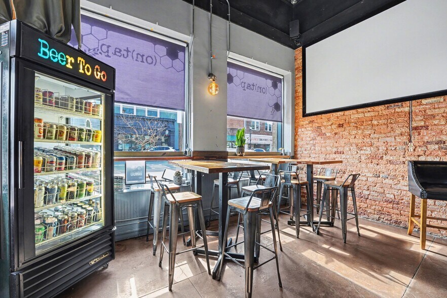 More Photos Of 188 N Main St, Mooresville Storefront Retail Office For Sale