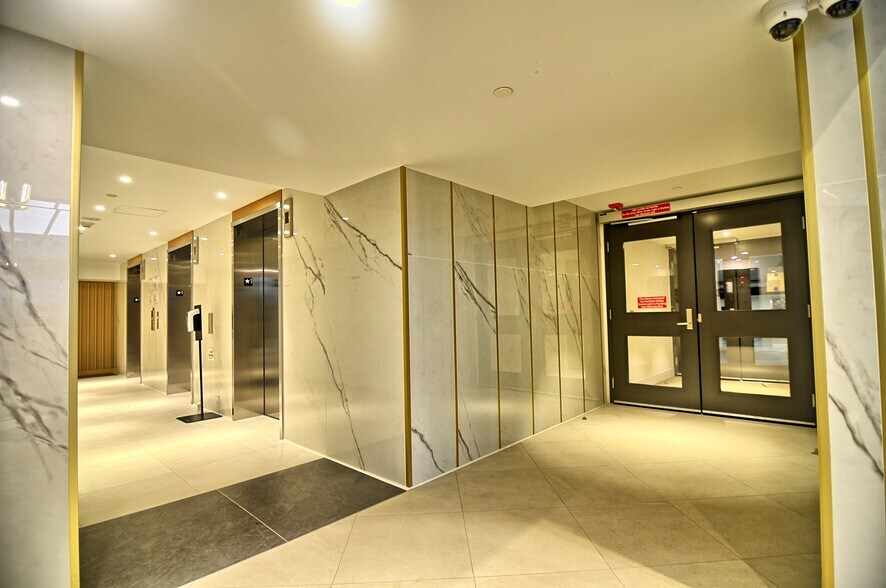 More Photos Of 6388 No. 3 Rd, Richmond Office For Sale