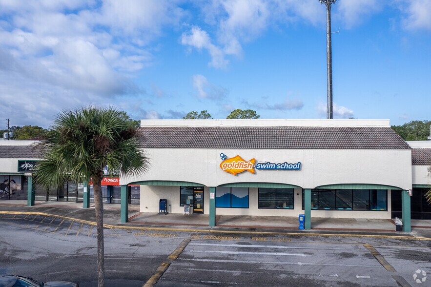 More Photos Of 5401-5465 Lake Howell Rd, Winter Park Unknown For Lease