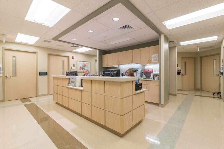 More Photos Of 239 Bedford Way, Franklin Medical For Sale