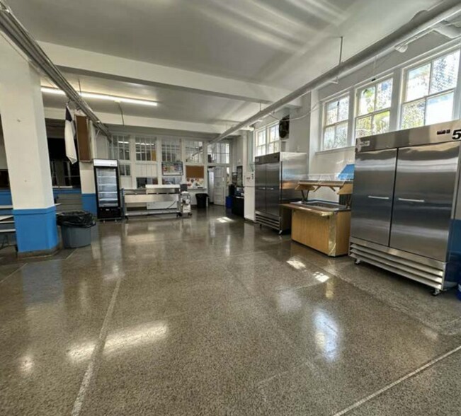 More Photos Of 2570 S 19th St, Milwaukee Religious Facility For Sale