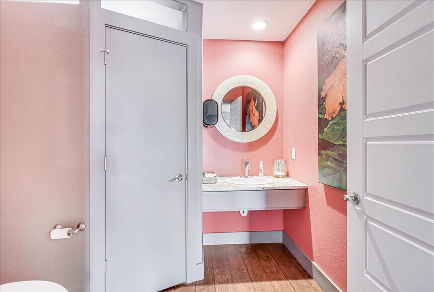 More Photos Of 121 Cut Off Rd, Port Aransas Office Residential For Sale