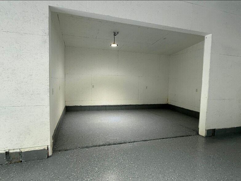 More Photos Of 115 Hill St SE, Cleveland Warehouse For Lease