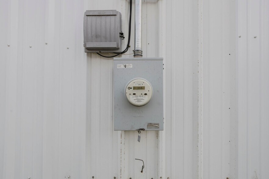 More Photos Of 925 E 19th St, Wichita Warehouse For Sale
