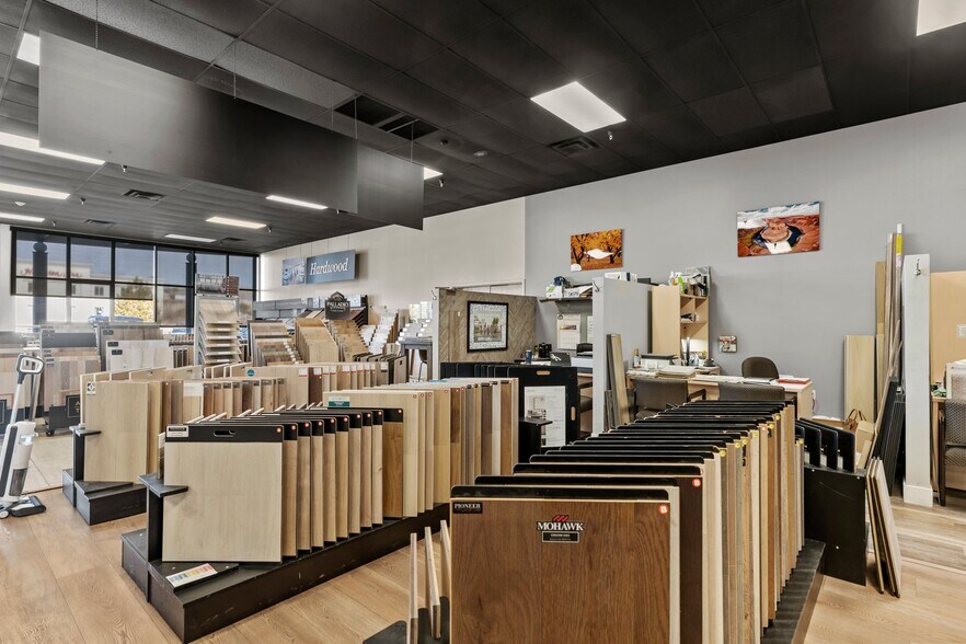 More Photos Of 1166 S Sage Dr, Cedar City Storefront For Sale