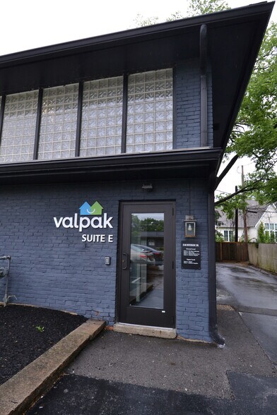 More Photos Of 2140 Riverside Dr, Columbus Office For Lease