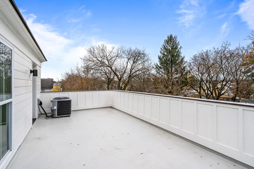 More Photos Of 300 S Route 73, Berlin Office For Sale