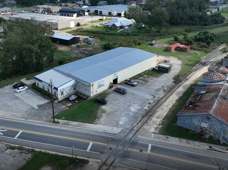 Primary Photo Of 201 Johnson St, Statesboro Warehouse For Sale
