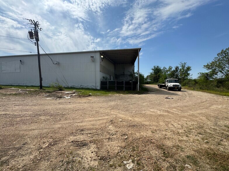 More Photos Of 4643 Medgar Evers Blvd, Jackson Warehouse For Sale