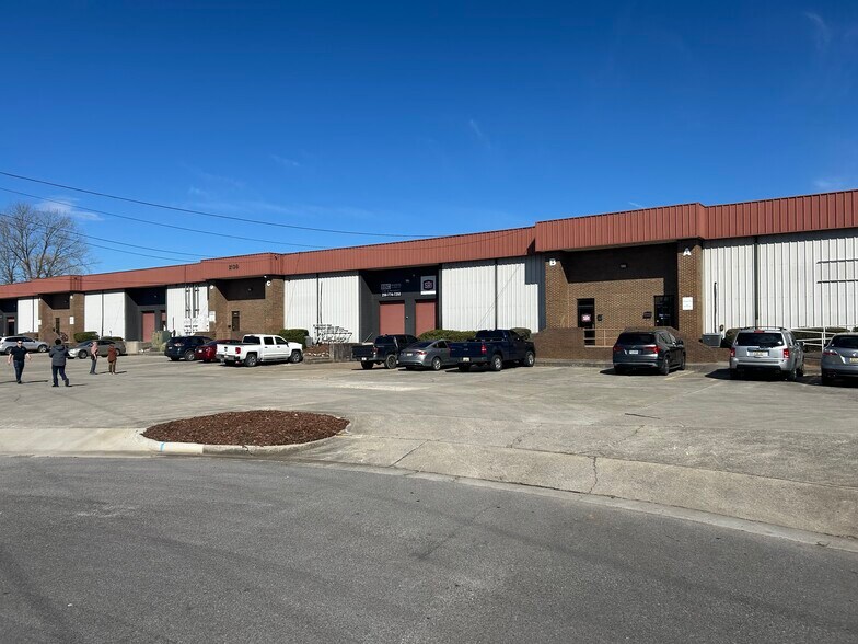 More Photos Of 3054 Leeman Ferry Rd SW, Huntsville Unknown For Lease