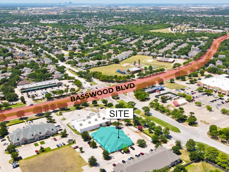 More Photos Of 5407 Basswood Blvd, Fort Worth Medical For Lease